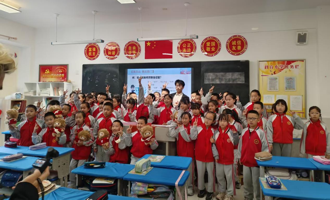 内蒙古：“法治阳光播种计划”落地察右前旗 面向青少年开展分层普法