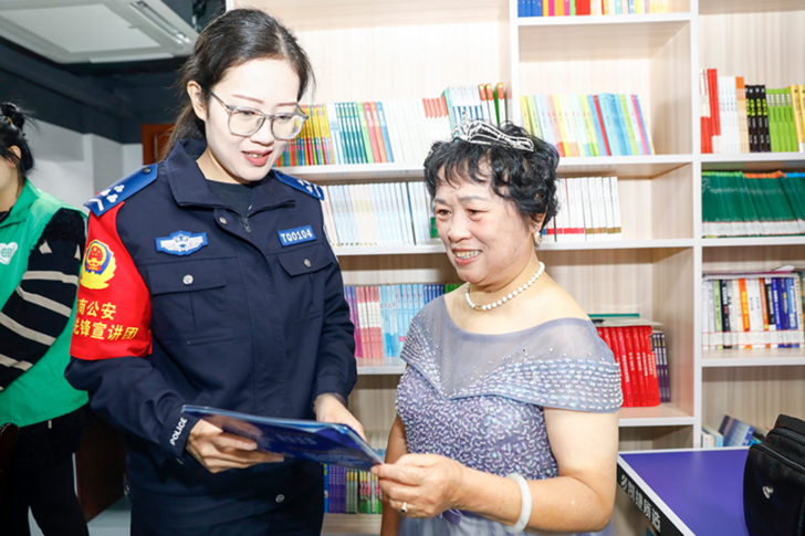 “低价旅游团”？“养生直播？”敬老反诈小课堂开始啦！