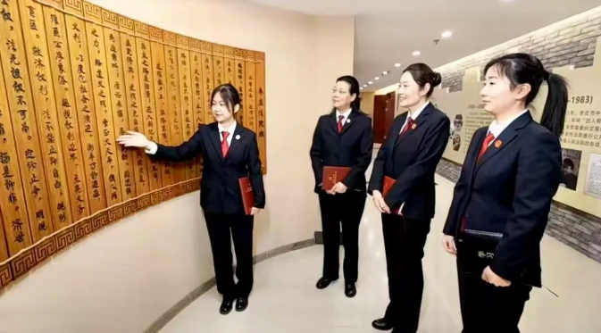 做冬日里那一抹暖阳 做冬日里那一抹暖阳