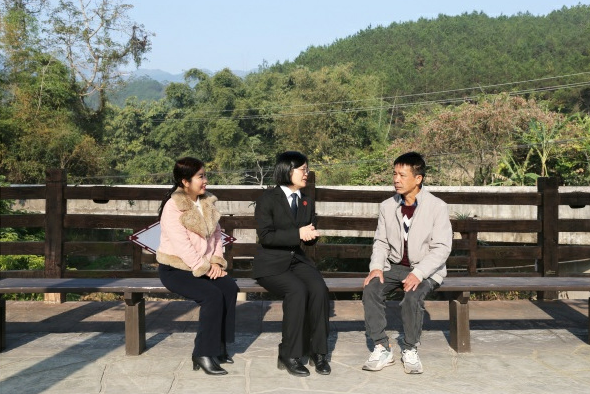 广西人大代表陈丽云:木棉映边关 监督促公正 广西人大代表陈丽云:木棉映边关 监督促公正