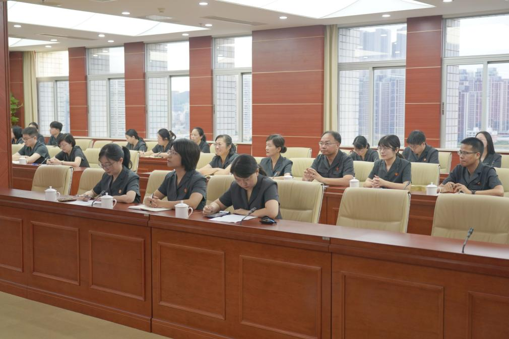 厦门中院召开全市法院司法救助暨行政审判工作会议